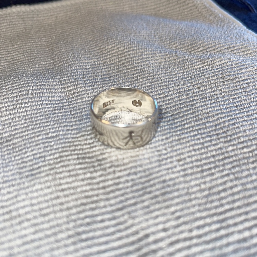 Ring - Picture 3 of 5